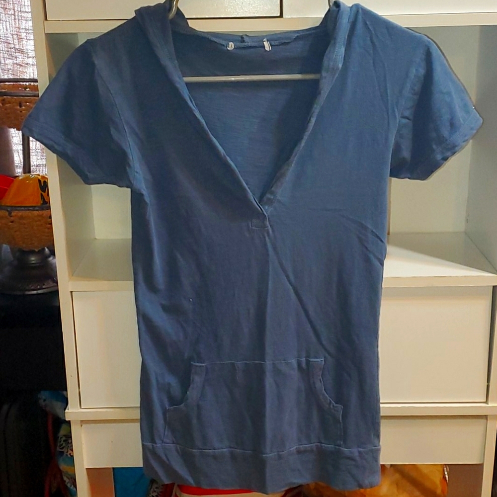 VINTAGE Short sleeve tee w/hoodie SMALL